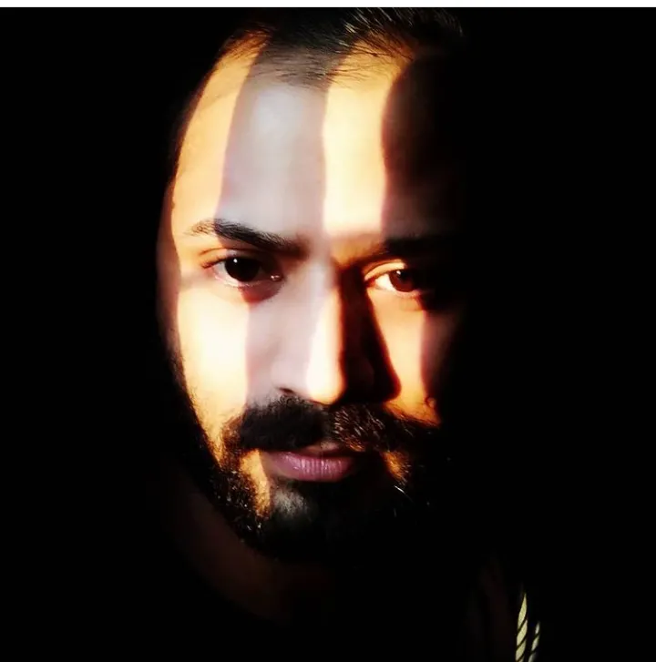 Etota Valobashi - A R Shekhor's Library