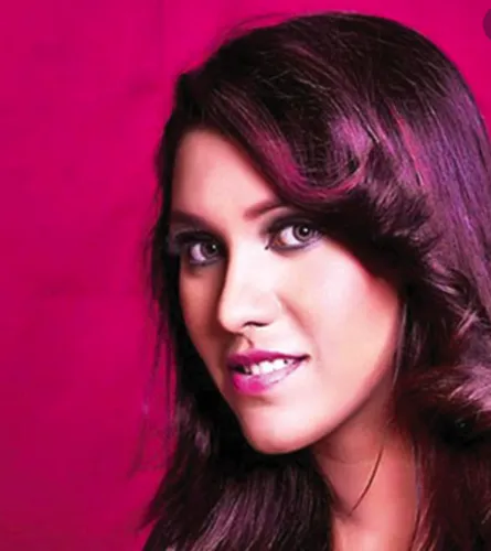 মানে না মন ভাবে অকারণ।