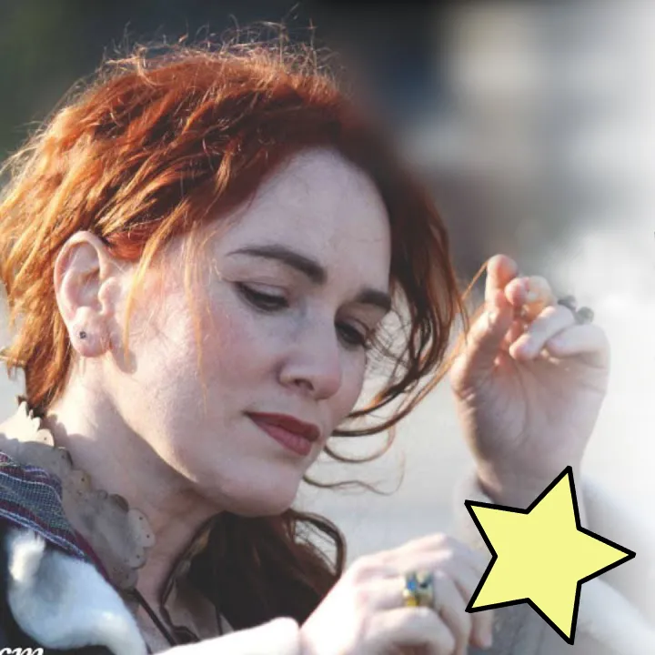 Fincanın Etrafı Yeşil