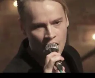 Танцы на стёклах Piano