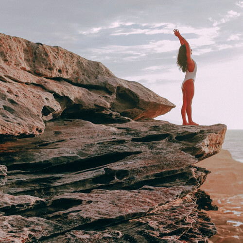 এনার্জি বুস্ট: ওয়ার্কআউট এবং মোটিভেশন হিট