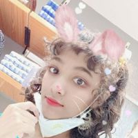 Anushka_1280
