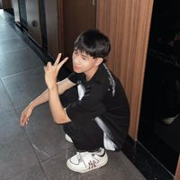 Ủn..
