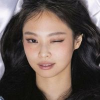 JENNIEEE