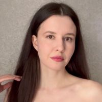AdelinaStar28