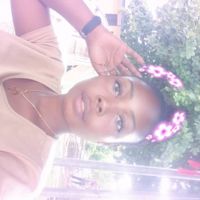 sheisneye