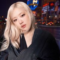 𖦼roses_are_rosiie⚚