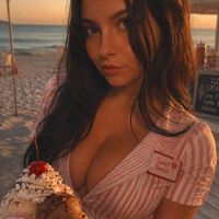 🍦❤️𝕼𝔘𝔈𝔈𝔑𝔅𝔈𝔈❤️🍦