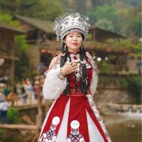 Lily_Bùi