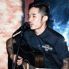 ဝမ်းနည်းတတ်တဲ့ချစ်သူ