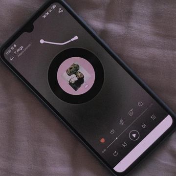 7 rings-cover