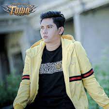 txiab-yajyeej-haam-nkauj-hmoob-dawb-cover-image