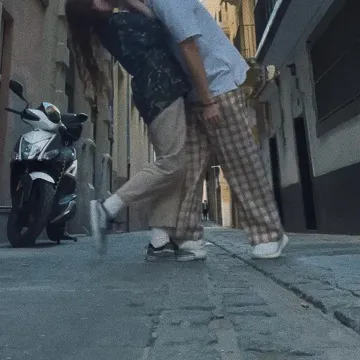 coveImg