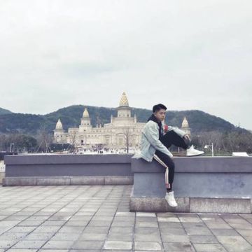 山外楼-cover