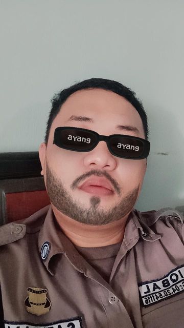 coveImg
