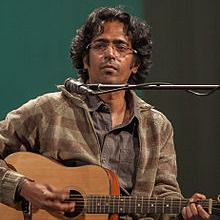 তোমার বাড়ীর রঙের মেলায়