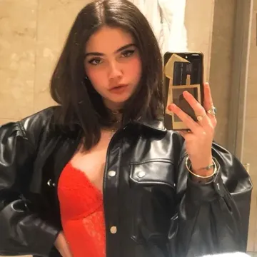 Lipstick-cover