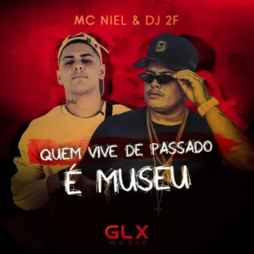 Quem Vive de Passado É Museu-cover