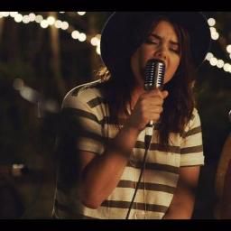 No la Beses-cover
