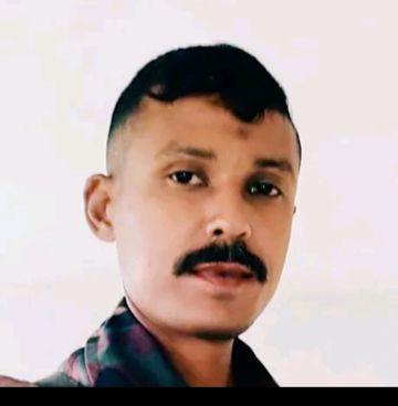 কোমরে রূপার বিছা নূপুর পড়িয়া পায়