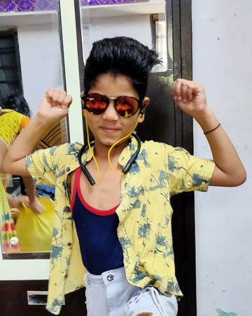 Ghugat ki fatkar le beti-cover