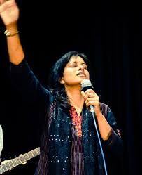 persis-johnpr-reji-narayanan-anthyakala-abhishekam-thee-pole-iranganame-cover-image