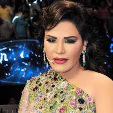 تناظر الساعة  