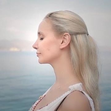 Herşey bitmedi bitemez-cover