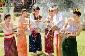 สงกรานต์บ้านนา