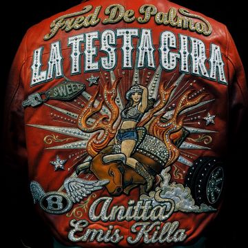 LA TESTA GIRA