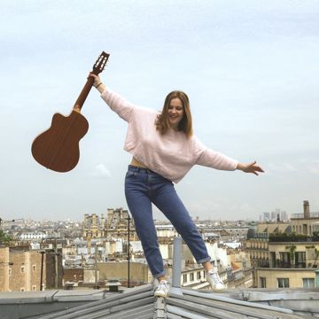Clandestina (Cover)-cover