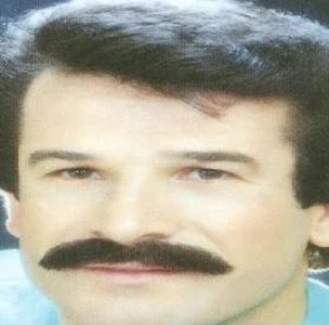 Bak Karşımda Ağlıyorsun-cover