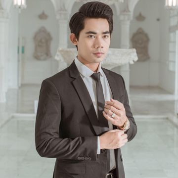 កូនក្រមុំបងគ្រាន់តែជាមនុស្សស្រីធម្មតា