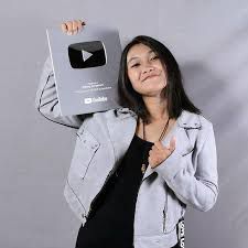coveImg