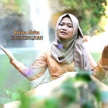 Tabir Kepalsuan-cover