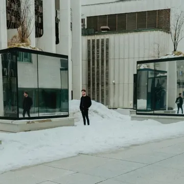 coveImg