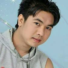 အေမ႔မ်က္ရည္ ေၾကြမွာစုိး