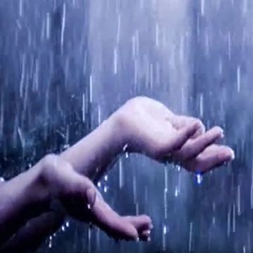 আমার সারাটা দিন মেঘলা আকাশ