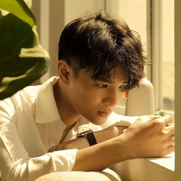 Tay Nắm Tay Rời-cover