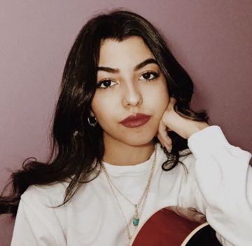 Zehra Cucuk mesafe