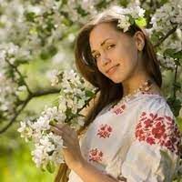 В саду гуляла