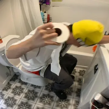 coveImg