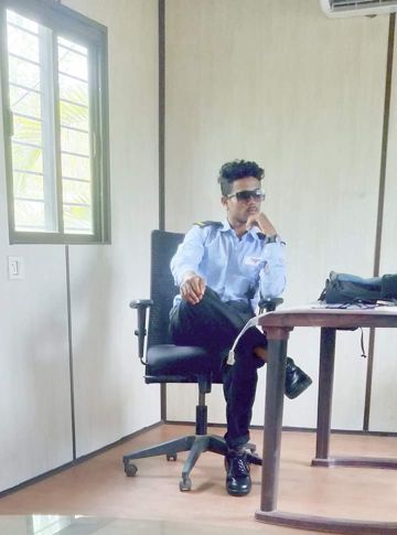 Asutiya koi by Krishna Gogoi-cover