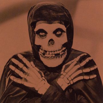 Dig Up Her Bones