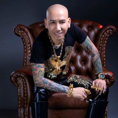 Ngước Mắt Nhìn Đời