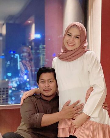 Lelaki dan rembulan-cover