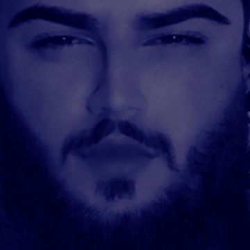 ئێوارەیەو کزەی با دیێ