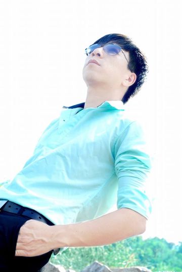 Trời Còn Mưa Mãi-Lala Trần