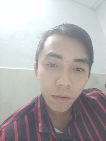 Với Anh Em Là Cả Thế Giới 