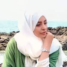 عليك منيّ سلام يا أرض أجدادي